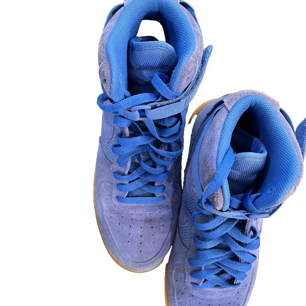 Nike Air Force 1 High 07 LV8 Blue Suede Gumdrop‎ Bottom